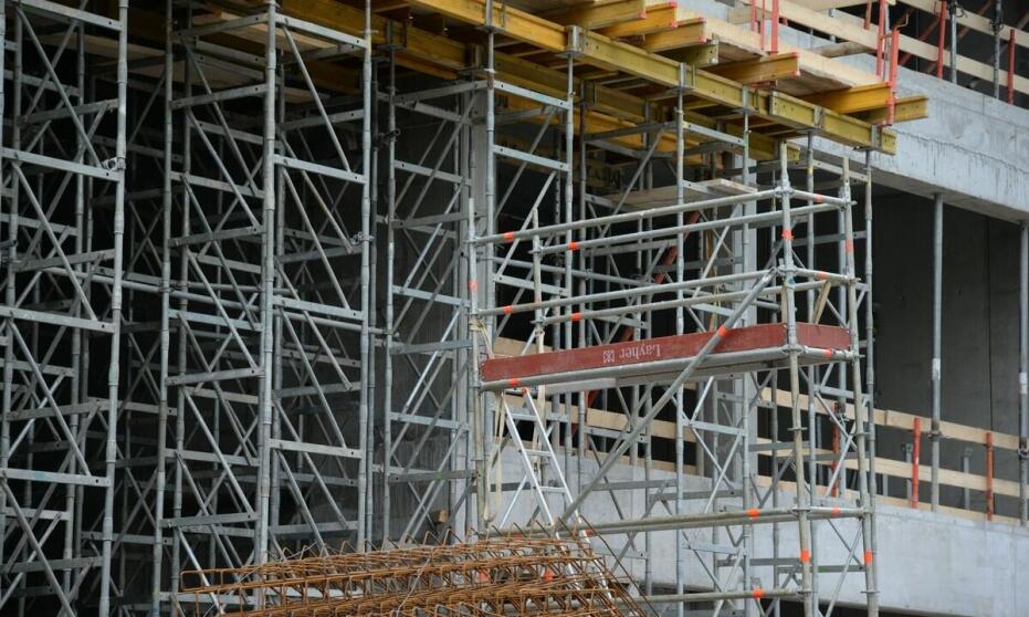 Przykłady zastosowania rusztowań w różnych sektorach budownictwa Przykłady zastosowania rusztowań w różnych sektorach budownictwa