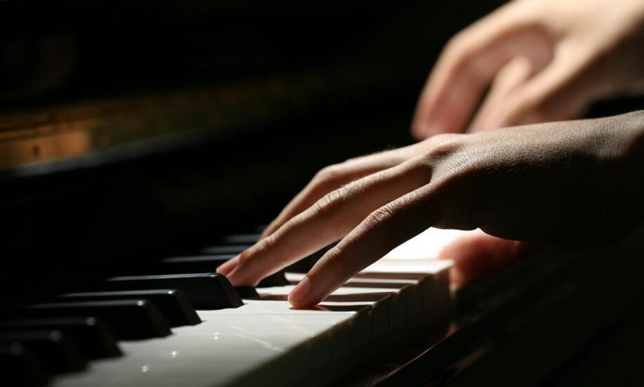 Jakie utwory muzyczne są najlepsze dla początkujących pianistów w Gdyni? Jakie utwory muzyczne są najlepsze dla początkujących pianistów w Gdyni?