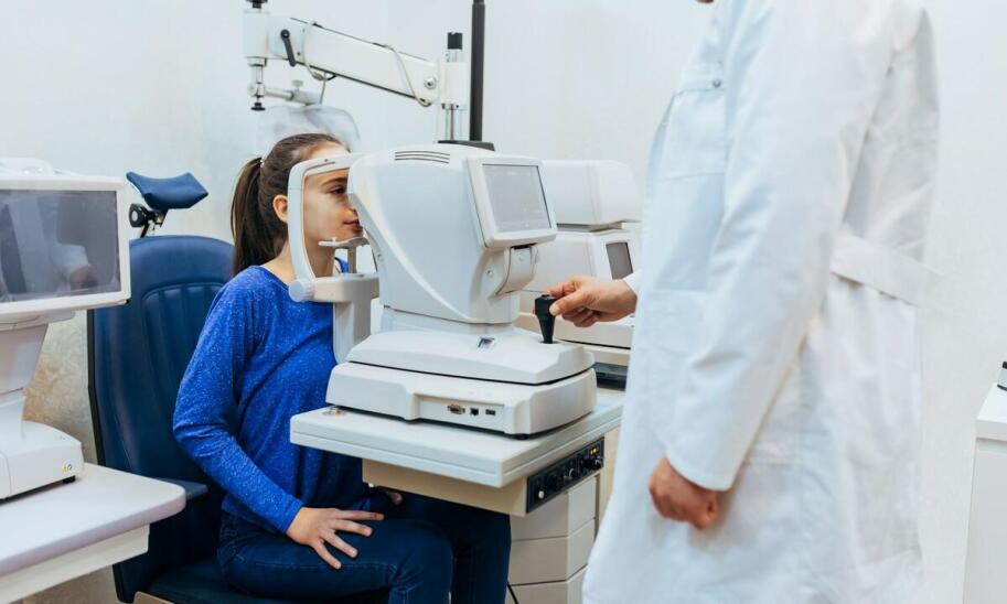 Jakie są korzyści z wyboru prywatnej opieki okulistycznej dla dzieci?