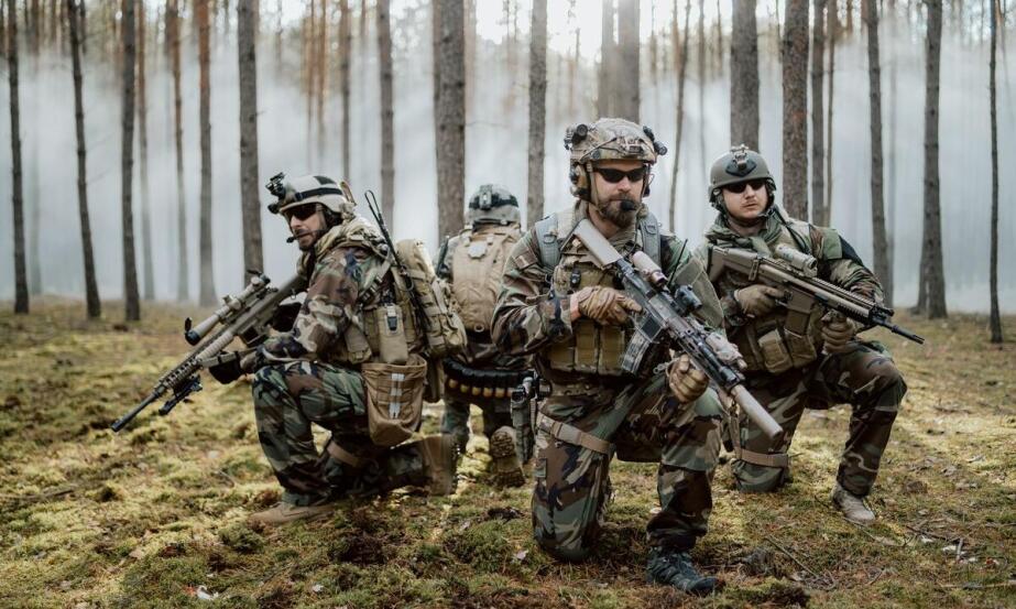 Jak mundury wojskowe wpływają na morale żołnierzy?