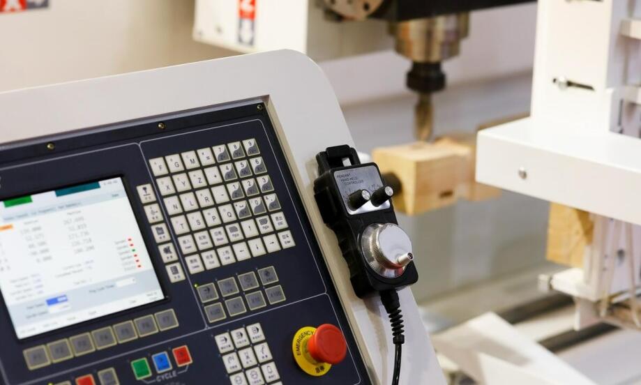 Produkcja łuparek do drewna – nowoczesne technologie