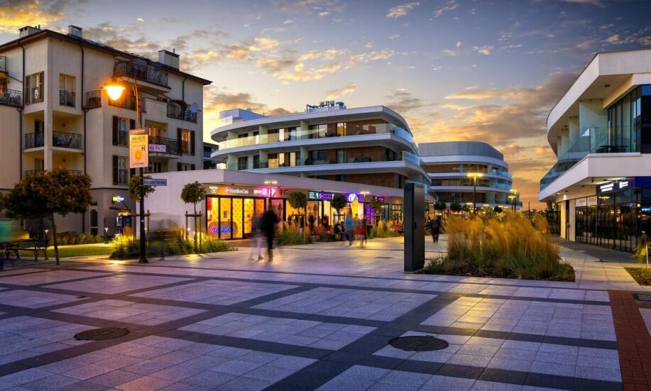 Wygodne przewozy na dworzec kolejowy – co wyróżnia profesjonalne usługi?