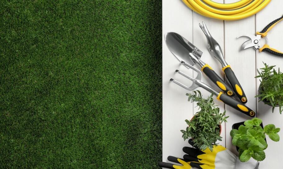 Jak wybrać odpowiednie akcesoria do ogrodzeń dla swojego projektu?