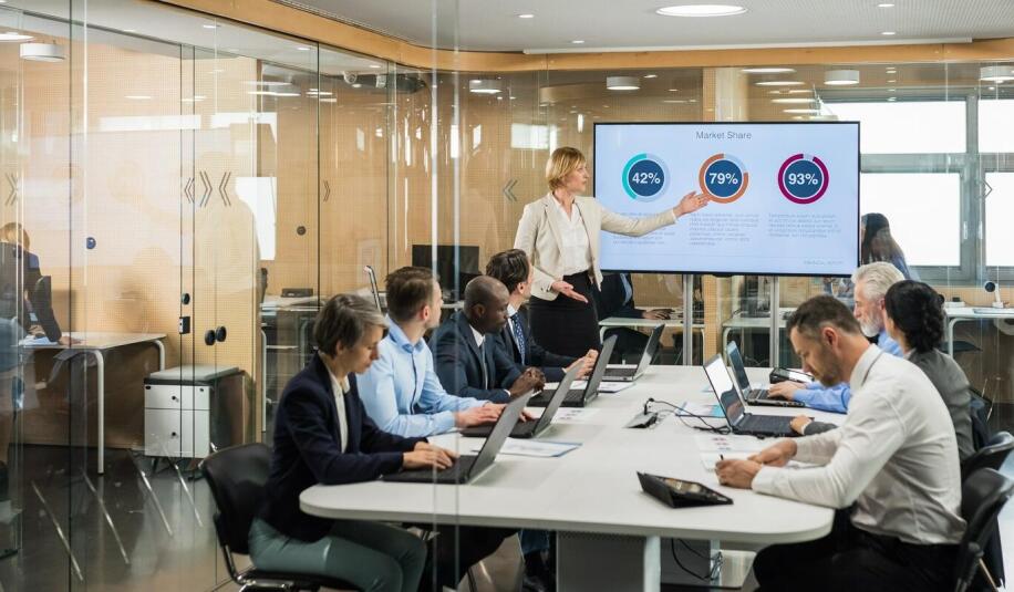 Centrum konferencyjne Warszawa – jak zorganizować spotkanie networkingowe?