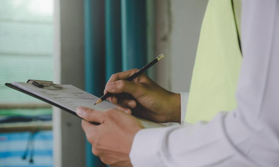 Rola cyklicznych przeglądów technicznych w administrowaniu budynkami