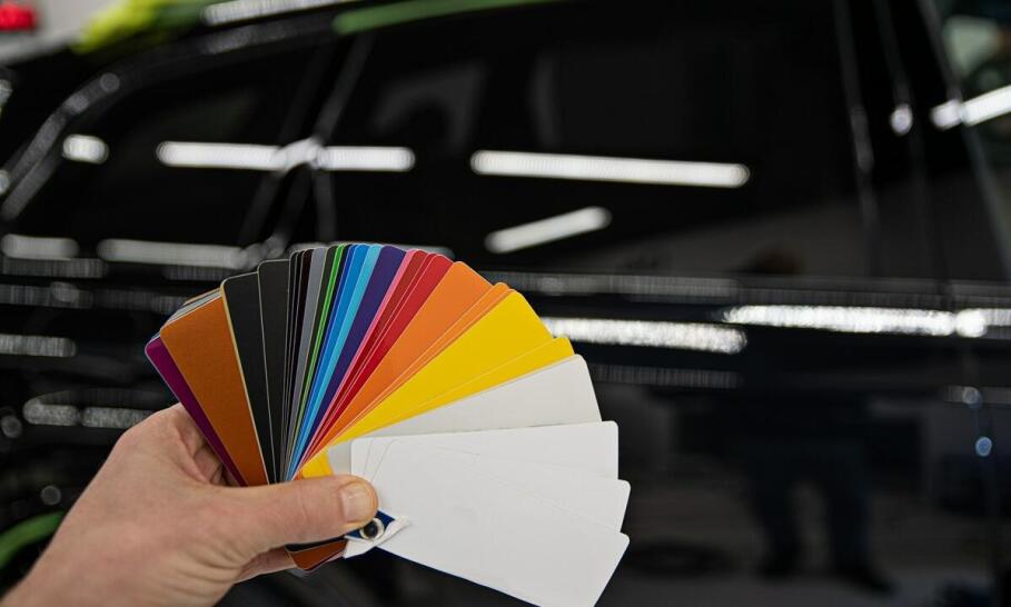 Dlaczego warto korzystać z ekologicznych lakierów w naprawach blacharskich?