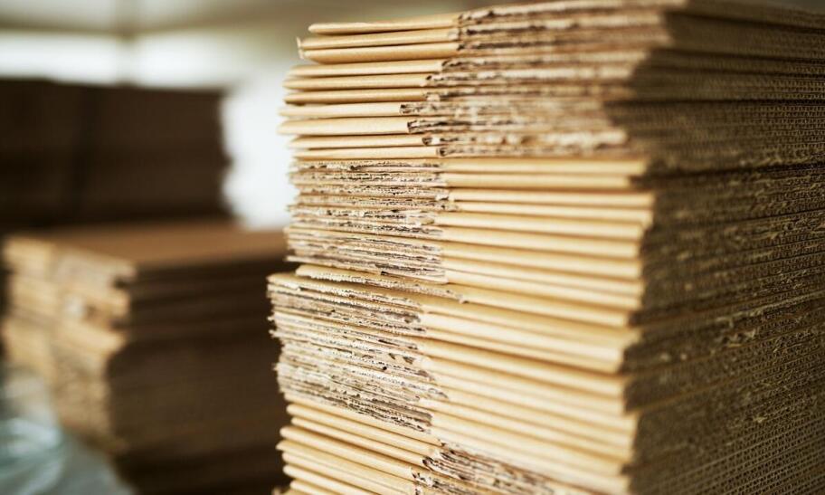 Kątowniki tekturowe - kluczowy element w pakowaniu i transporcie