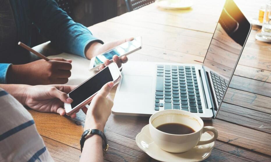 Jakie są zalety i możliwości szkoleń online dla firm?