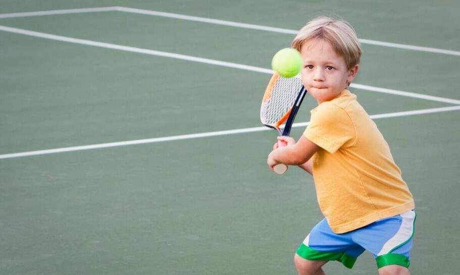 Jakie umiejętności rozwija tenis u dzieci w Warszawie? Jakie umiejętności rozwija tenis u dzieci w Warszawie?