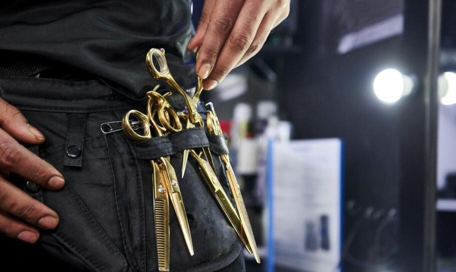 Jakie są zalety programu partnerskiego dla fryzjerów?