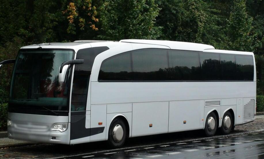 Wynajem busów w Warszawie – jak zapewniamy komfortową podróż dla pasażerów? Wynajem busów w Warszawie – jak zapewniamy komfortową podróż dla pasażerów?