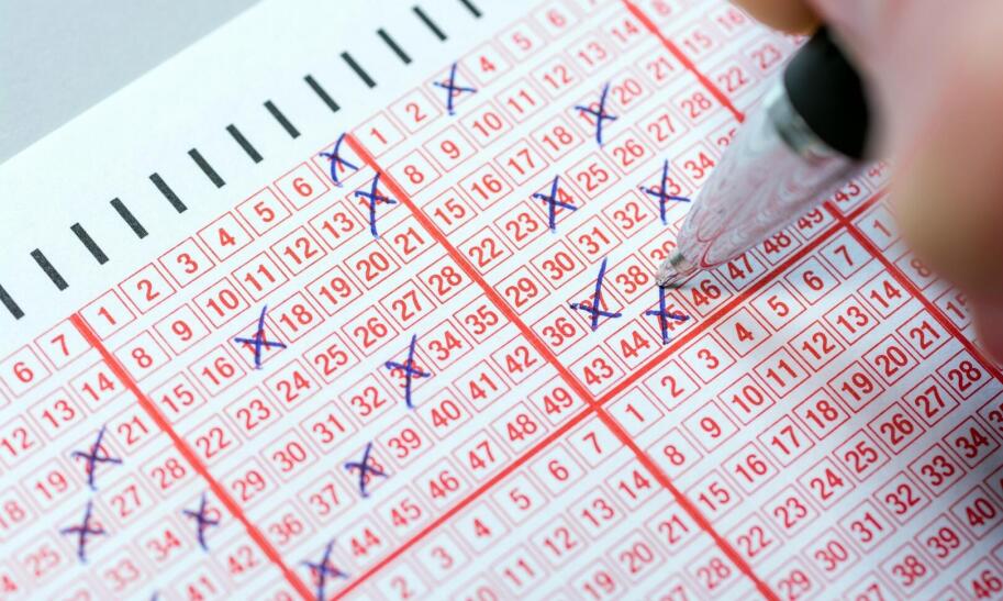 Ile kuponów Lotto kupić na wesele? Nietypowy pomysł na prezent