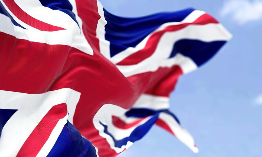 Jak dobrać maszt flagowy do warunków atmosferycznych?