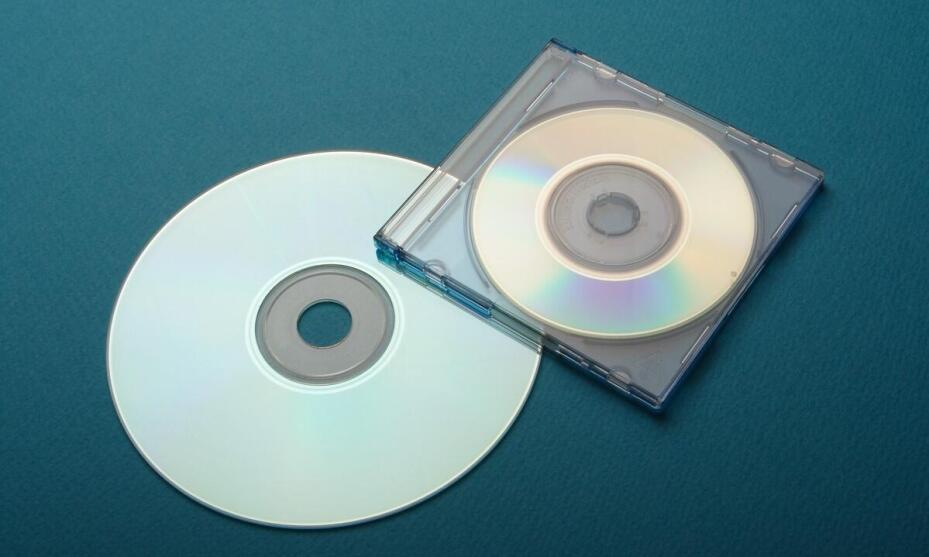 Jakie błędy najczęściej popełniane są przy projektowaniu nadruku na CD? Jakie błędy najczęściej popełniane są przy projektowaniu nadruku na CD?