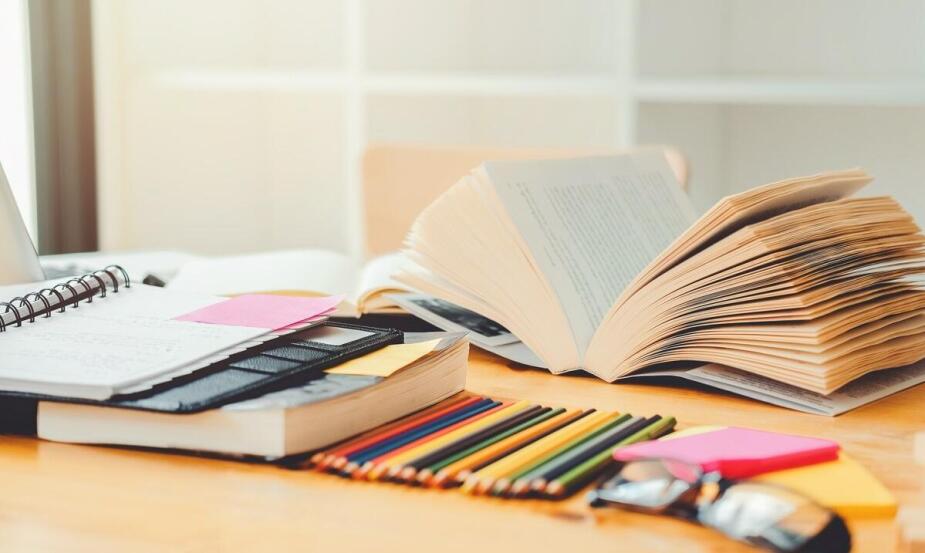 Jakie są najczęstsze pytania dotyczące internetu światłowodowego dla studentów? Jakie są najczęstsze pytania dotyczące internetu światłowodowego dla studentów?