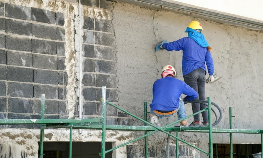Tynki maszynowe a optymalizacja czasu realizacji inwestycji Tynki maszynowe a optymalizacja czasu realizacji inwestycji