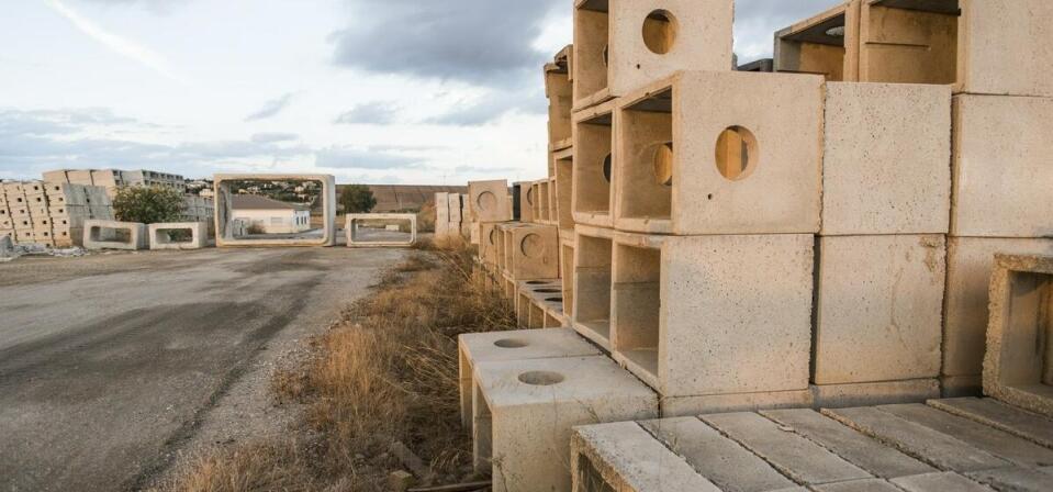 Studzienki rewizyjne betonowe jako element zrównoważonego rozwoju infrastruktury Studzienki rewizyjne betonowe jako element zrównoważonego rozwoju infrastruktury