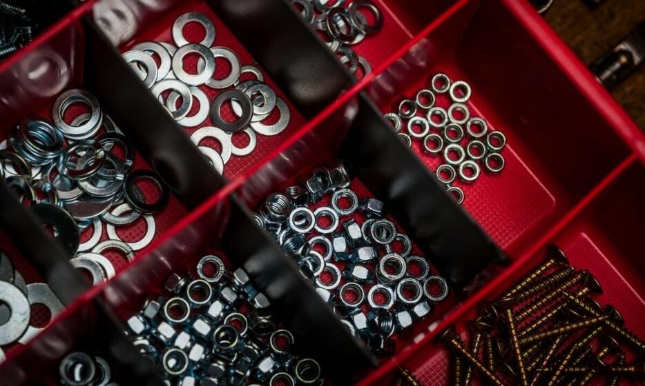 Akcesoria montażowe jako niezbędny element systemów automatyki Akcesoria montażowe jako niezbędny element systemów automatyki