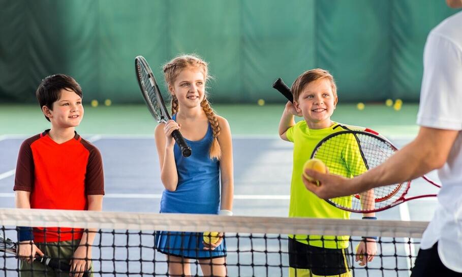 Obozy sportowe Rzeszów: Zajęcia dla przyszłych mistrzów siatkówki