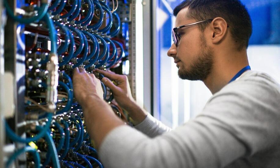 Jakie są zalety profesjonalnie wykonanych instalacji sieci LAN?