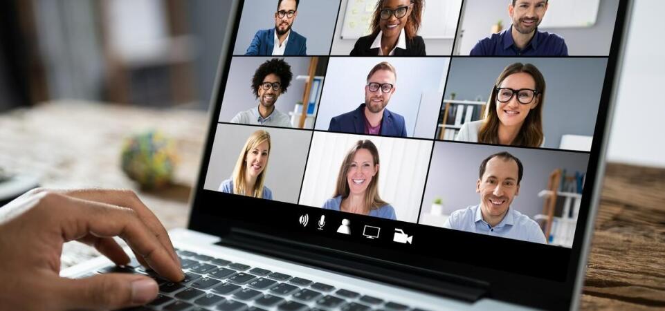 Dlaczego warto brać udział w szkoleniach dotyczących nowoczesnych technologii edukacyjnych? Dlaczego warto brać udział w szkoleniach dotyczących nowoczesnych technologii edukacyjnych?