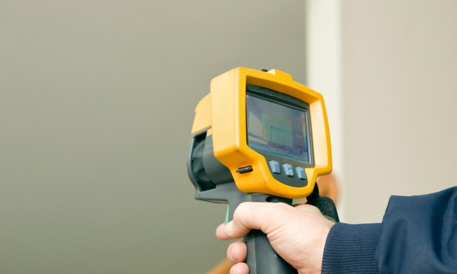 Wykorzystanie termografii do oceny efektywności różnych materiałów izolacyjnych Wykorzystanie termografii do oceny efektywności różnych materiałów izolacyjnych