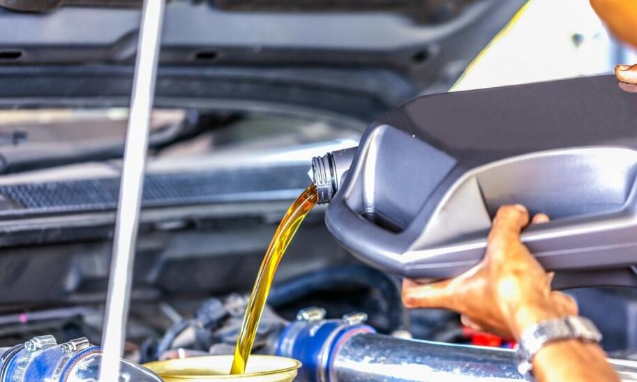 Znaczenie regularnej wymiany oleju dla długowieczności silnika