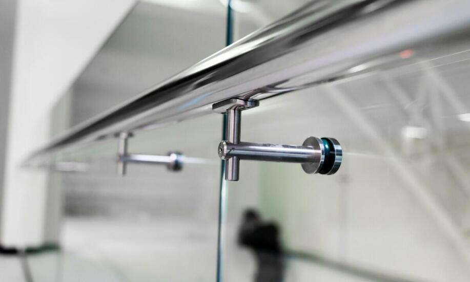 Stal nierdzewna jako materiał do produkcji balustrad – co warto wiedzieć? Stal nierdzewna jako materiał do produkcji balustrad – co warto wiedzieć?