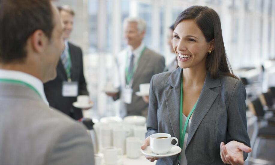 Jak zorganizować efektywny networking podczas imprez integracyjnych? Jak zorganizować efektywny networking podczas imprez integracyjnych?
