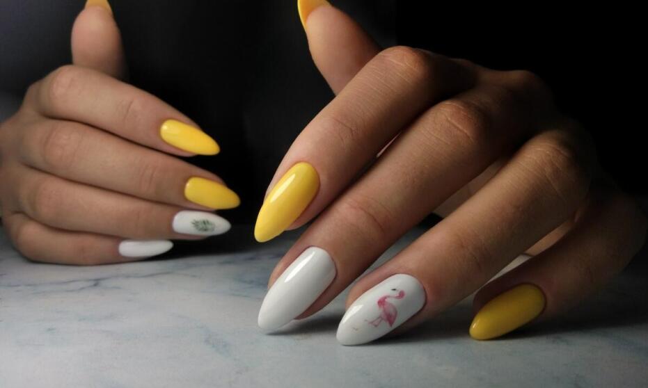 Czym różni się manicure żelowy od hybrydowego? Czym różni się manicure żelowy od hybrydowego?