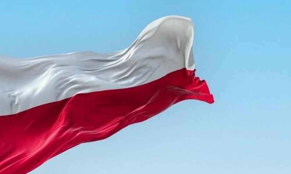 Dekoracje patriotyczne w przestrzeniach publicznych Dekoracje patriotyczne w przestrzeniach publicznych