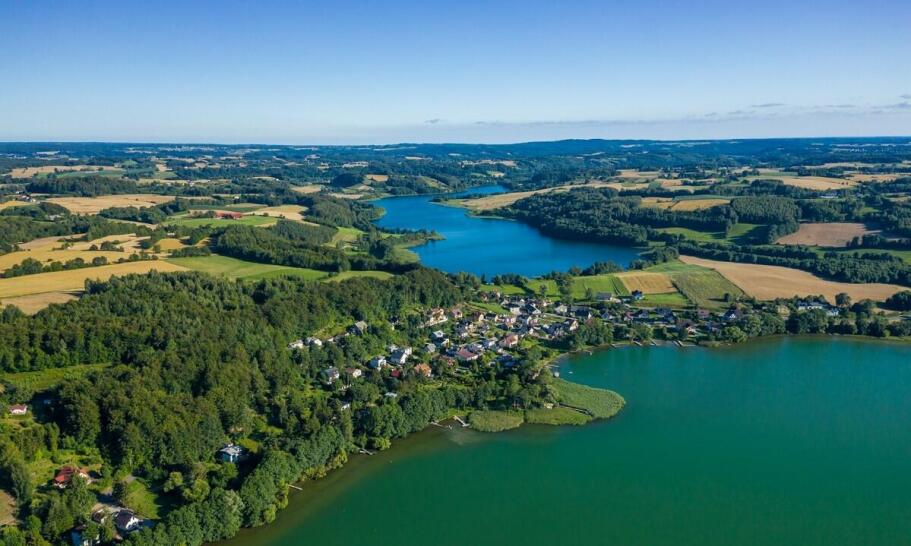 Co warto zobaczyć podczas pobytu w domkach na Kaszubach nad jeziorem? Co warto zobaczyć podczas pobytu w domkach na Kaszubach nad jeziorem?