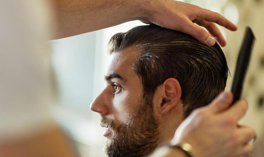 Jak dbać o naturalny look z pomocą profesjonalnych usług barberskich? Jak dbać o naturalny look z pomocą profesjonalnych usług barberskich?