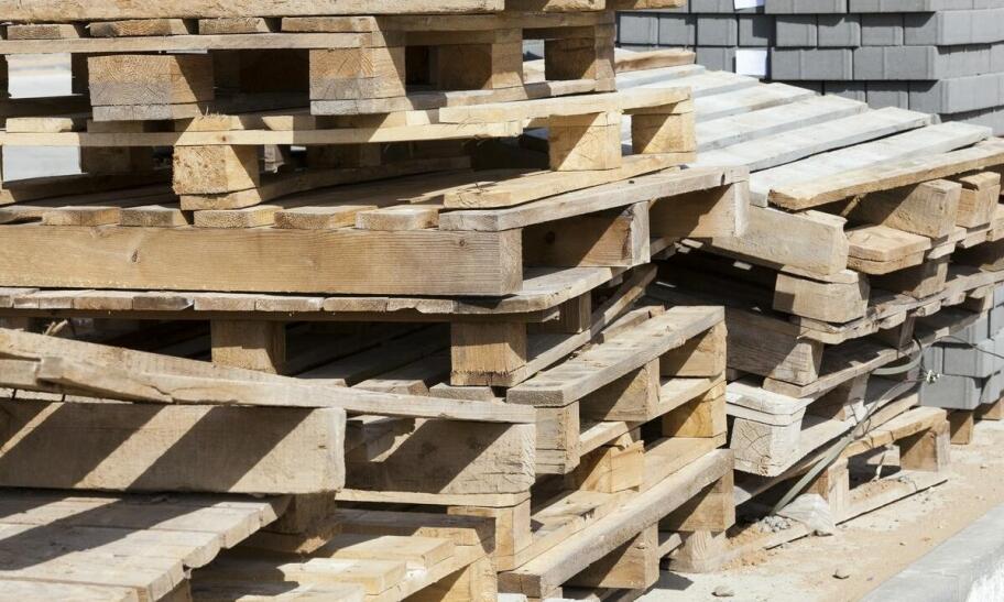 Skup palet drewnianych – kluczowe korzyści dla firm logistycznych