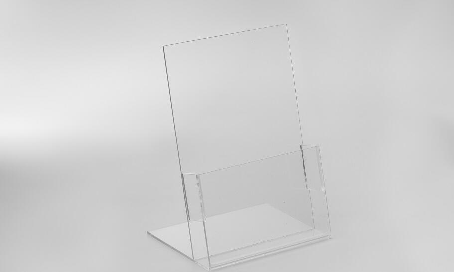 Dlaczego warto jest wybrać stojaki wystawowe z plexi? Dlaczego warto jest wybrać stojaki wystawowe z plexi?