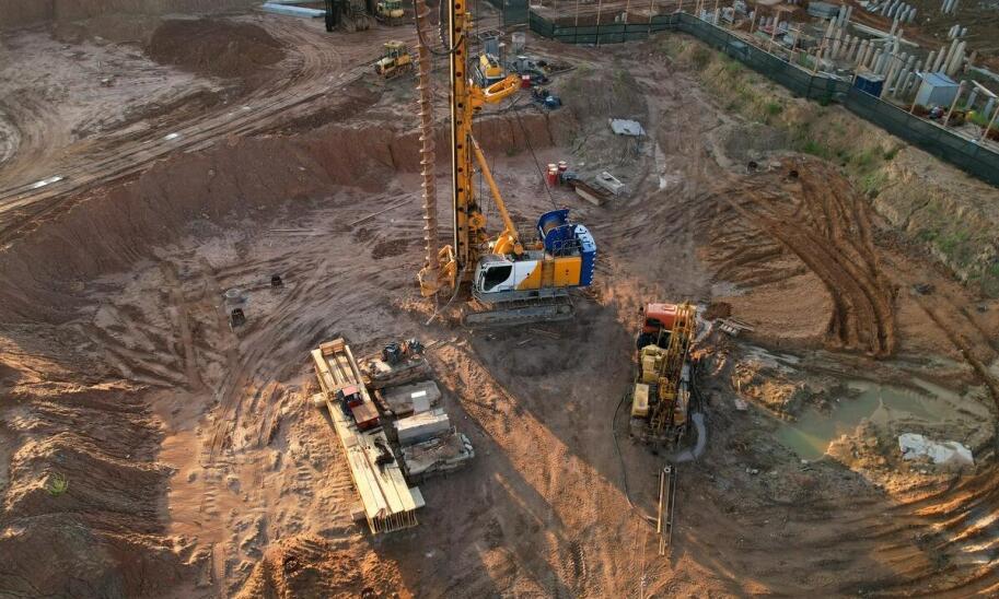Jak zapewnić trwałość fundamentów żelbetowych w trudnych warunkach geologicznych? Jak zapewnić trwałość fundamentów żelbetowych w trudnych warunkach geologicznych?
