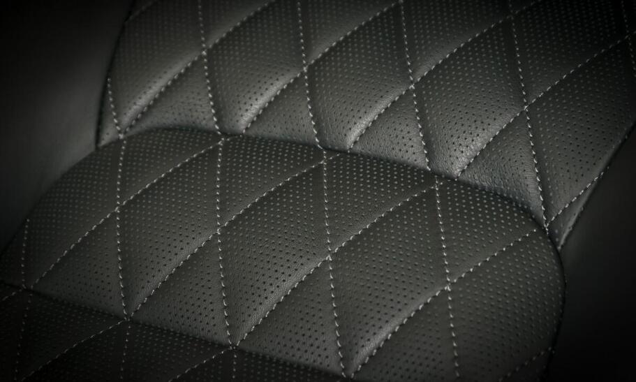 Jakie korzyści płyną z posiadania estetycznych wykładzin bagażnikowych?