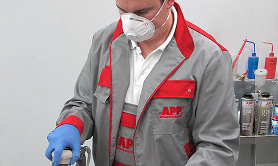 Akcesoria BHP wykorzystywane przy naprawie pojazdów Akcesoria BHP wykorzystywane przy naprawie pojazdów