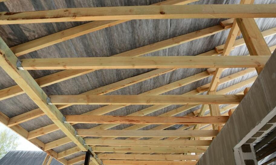 Jak wykonać instalację elektryczną na poddaszu?