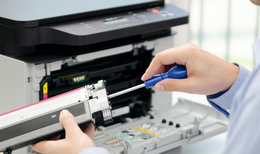Znaczenie serwisu Konica Minolta w przedłużaniu żywotności kserokopiarek Znaczenie serwisu Konica Minolta w przedłużaniu żywotności kserokopiarek