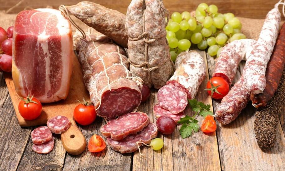 Jakie propozycje dla miłośników mięsa znajdziesz w restauracji Płońsk?