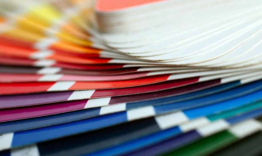 Czym różnią się metody druku cyfrowego i offsetowego?