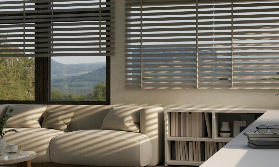 Żaluzje drewniane wewnętrzne na wymiar – jak wybrać idealny design do swojego wnętrza?