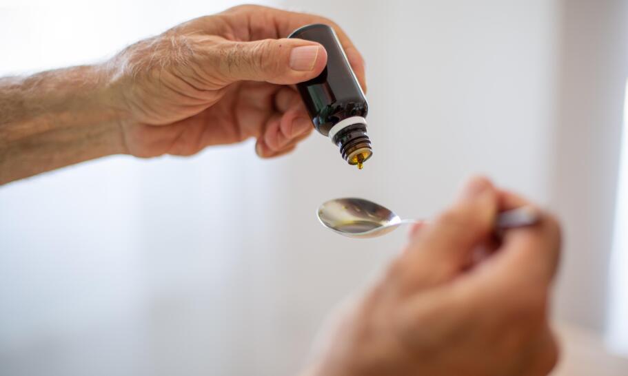 Jaki olejek do inhalacji na katar u dorosłego i u dziecka sprawdzi się najlepiej?