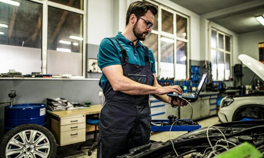 Dlaczego naprawy mechaniczne są kluczowe dla długowieczności pojazdu?