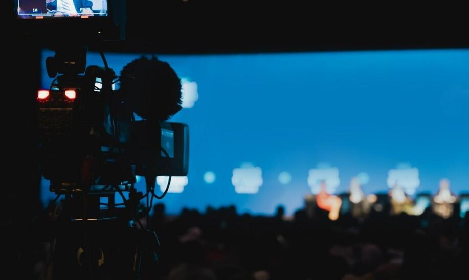 Wpływ jakości obrazu i dźwięku na odbiór filmu promocyjnego