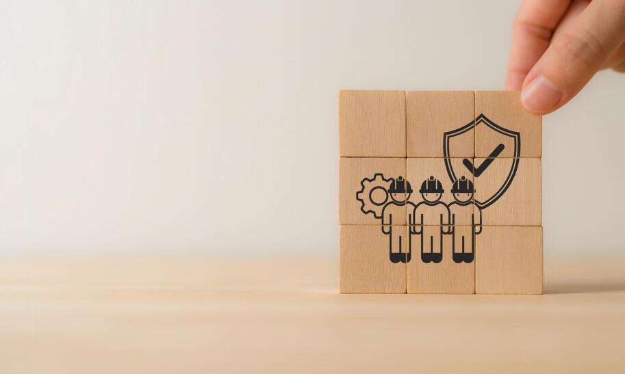 Kto może szkolić w zakresie BHP?