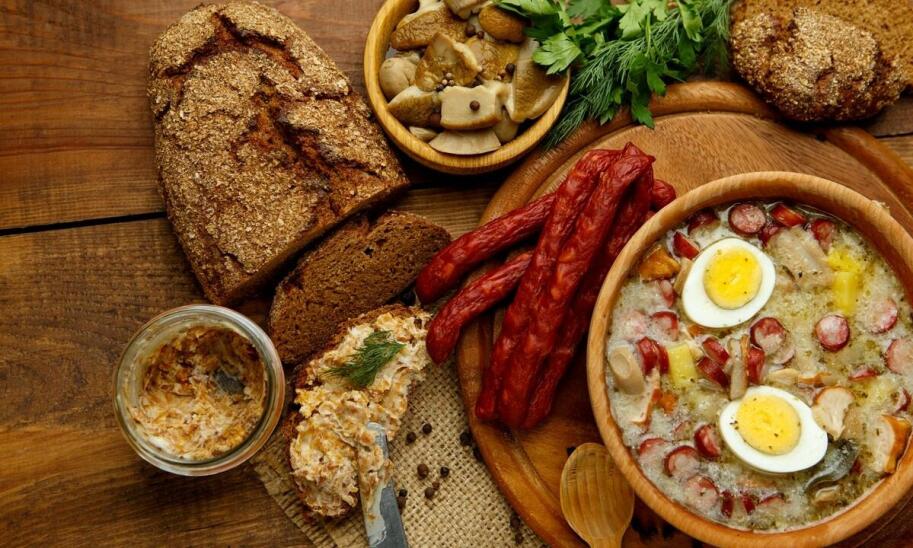 Jakie są zalety smalcu dostępnego w lokalnych sklepach?