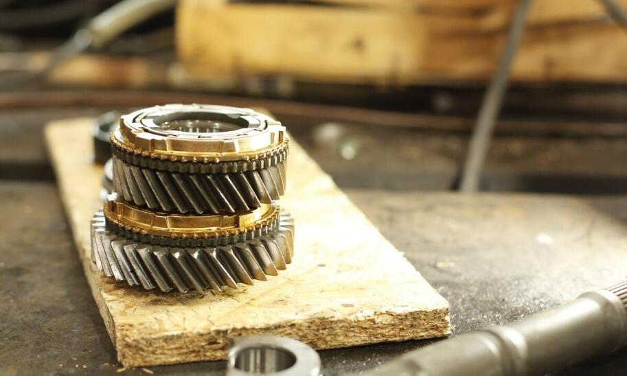 Wybór części używanych po auto kasacji w Brzozowie: co warto wiedzieć?