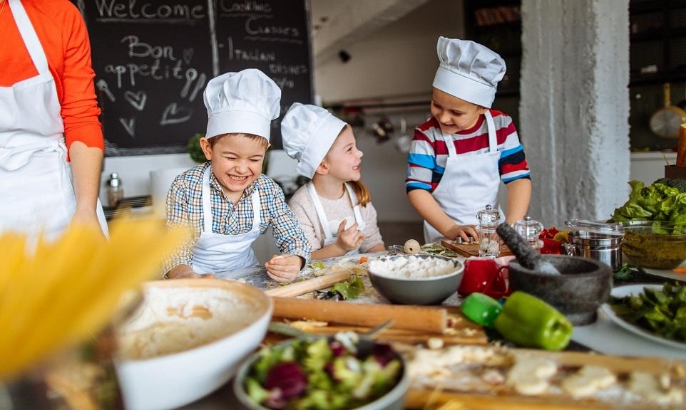 Niejadek w restauracji - menu dla dzieci, a może szkoła gotowania? Niejadek w restauracji - menu dla dzieci, a może szkoła gotowania?